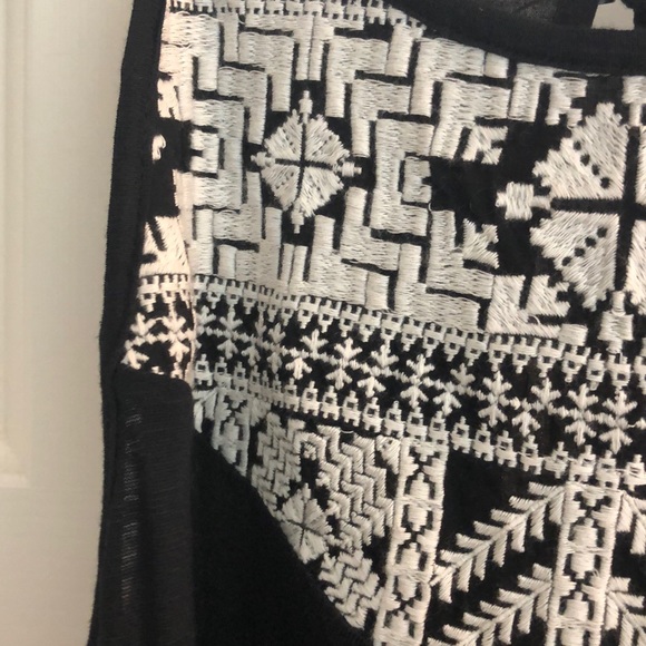 halter top - Picture 3 of 4